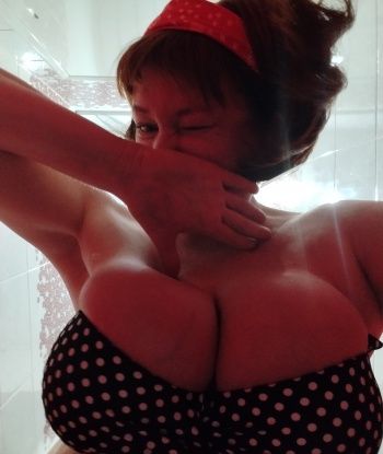 Полина